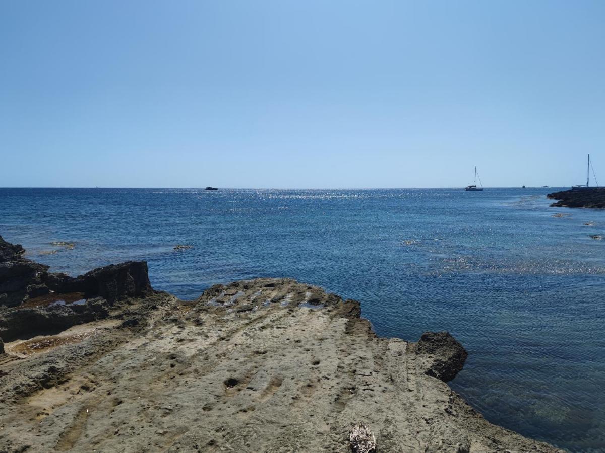 الشقق الفندقية فافينانافي  Finestra Sul Mare المظهر الخارجي الصورة